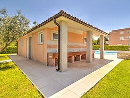 Splendid Mobile Home in Banjole With Swimming Pool