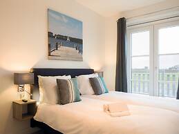 Modern Apartment 3 Bath Rooms, Close to Lake Veere