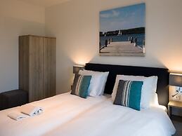 Modern Apartment 3 Bath Rooms, Close to Lake Veere