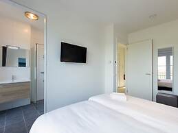 Modern Apartment 3 Bath Rooms, Close to Lake Veere