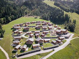Luxury Chalet With Pool and Sauna Near Ski Lift