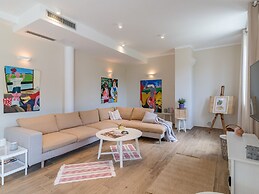 Luxurious Villa in Butkovici with Pool & Hot Tub