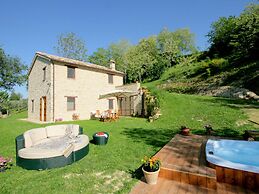 Belvilla by OYO Villa Barchetta