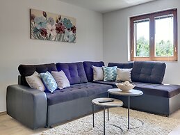 Modern Holiday Home in Medulin With Pool