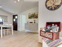 Modern Holiday Home in Medulin With Pool