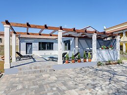 Exquisite Holiday Home in Galizana With Pool