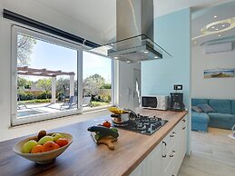 Exquisite Holiday Home in Galizana With Pool