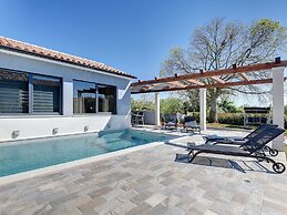 Exquisite Holiday Home in Galizana With Pool