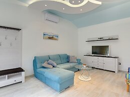 Exquisite Holiday Home in Galizana With Pool