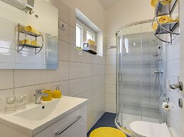 Exquisite Holiday Home in Galizana With Pool