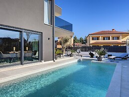 Luxurious Villa in Rovinj With Pool
