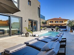 Luxurious Villa in Rovinj With Pool