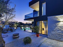 Luxurious Villa in Rovinj With Pool