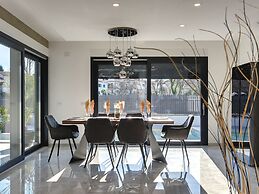 Luxurious Villa in Rovinj With Pool