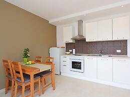 Apartment in Pula With Garden