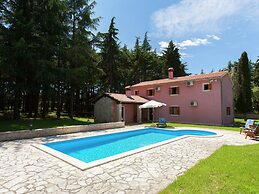 Rural Villa With Swimming Pool