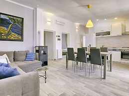 Boutique Villa in Peroj With Garden