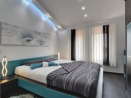 Modern Villa With Private Pool Consisting of 2 Apartments Near the Bea