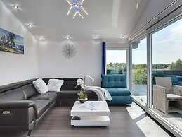 Modern Villa With Private Pool Consisting of 2 Apartments Near the Bea