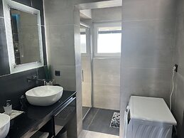 Modern Villa With Private Pool Consisting of 2 Apartments Near the Bea