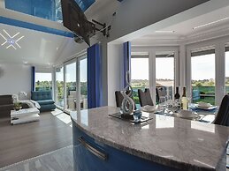 Modern Villa With Private Pool Consisting of 2 Apartments Near the Bea