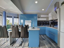 Modern Villa With Private Pool Consisting of 2 Apartments Near the Bea