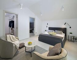 Luxury Apartment With Hot Tub and Sea View, Near the Beach and Close t