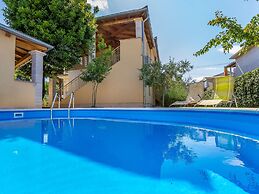 Holiday Home in Vodnjan With Private Pool