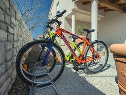 Modern Villa With Private Pool Near Beach