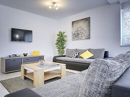 Modern Villa With Private Pool Near Beach