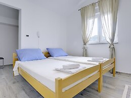 Modern Villa With Private Pool Near Beach