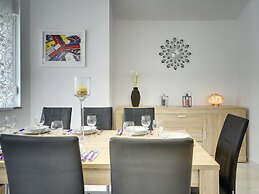 Modern Villa With Private Pool Near Beach