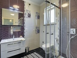 Charming Villa With Heated Pool Near Rovinj