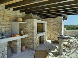 Charming Villa With Heated Pool Near Rovinj