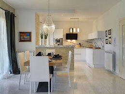 Charming Villa With Heated Pool Near Rovinj