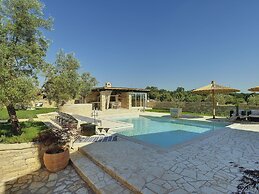 Charming Villa With Heated Pool Near Rovinj