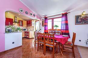 Detached House With Swimming Pool Near the Sea