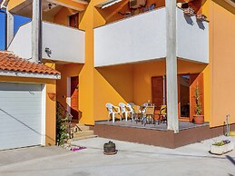 Detached House With Swimming Pool Near the Sea