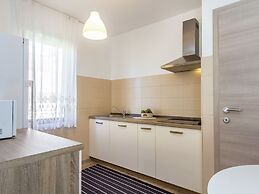 Apartment in Skatari With Terrace