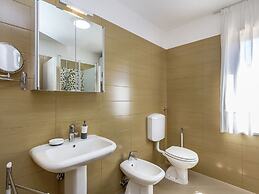 Apartment in Skatari With Terrace