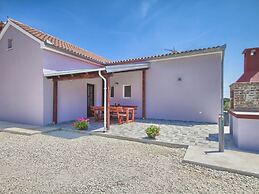 Holiday Home in Valtura With Garden