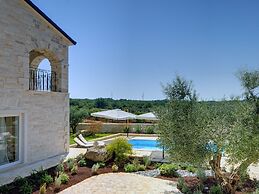 Beautiful Villa With Garden, Private Heated Pool, Whirlpool, Sauna, Ne