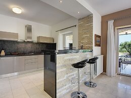 Beautiful Villa With Garden, Private Heated Pool, Whirlpool, Sauna, Ne