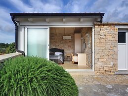 Beautiful Villa With Garden, Private Heated Pool, Whirlpool, Sauna, Ne