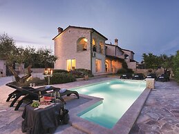 Beautiful Villa With Garden, Private Heated Pool, Whirlpool, Sauna, Ne