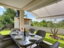 Modern Villa in Marcana With Pool and Terrace