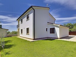 Modern Villa in Marcana With Pool and Terrace