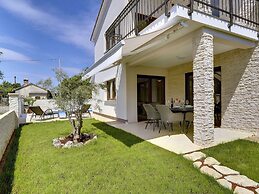 Modern Villa in Marcana With Pool and Terrace