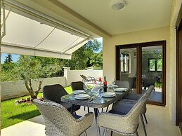 Modern Villa in Marcana With Pool and Terrace