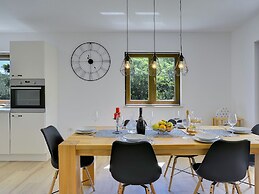 Modern Villa in Marcana With Pool and Terrace